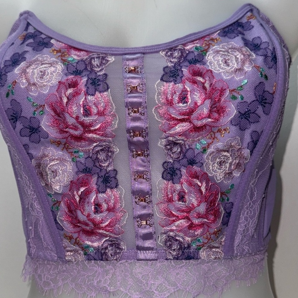 Victoria's Secret Dream Angel Lavender Floral Lace Bustier Sz Small EUC - Picture 16 of 16